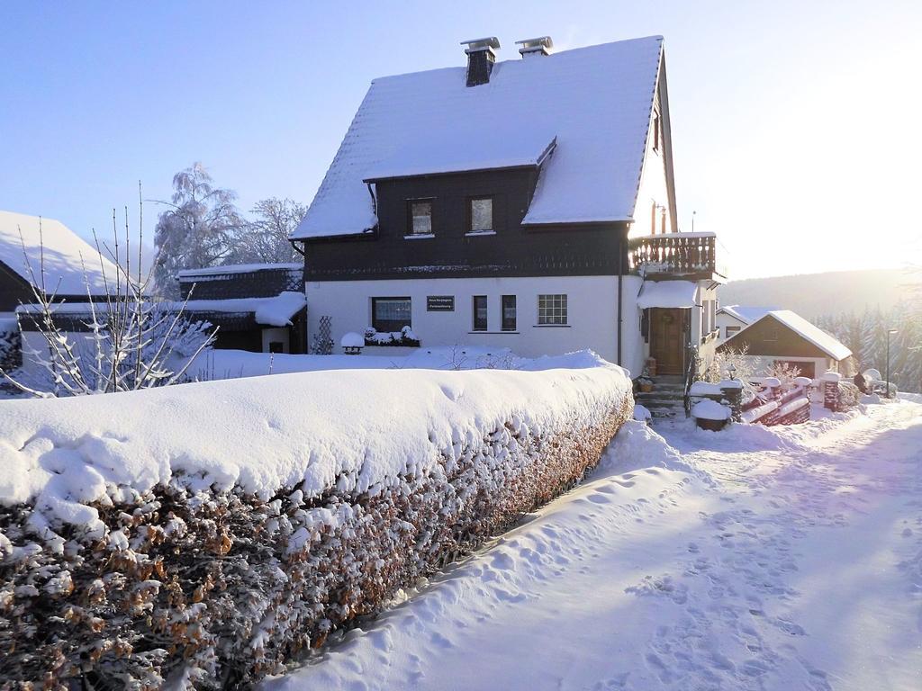 Apartment In Langewiese Sauerland With Garden Winterberg Esterno foto